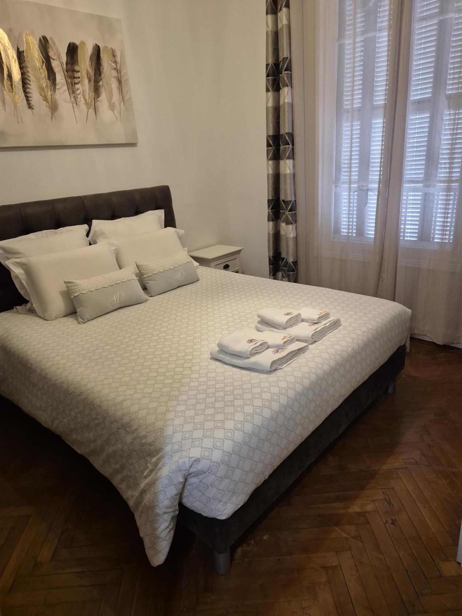Appartement Bellarosa Кан Екстериор снимка